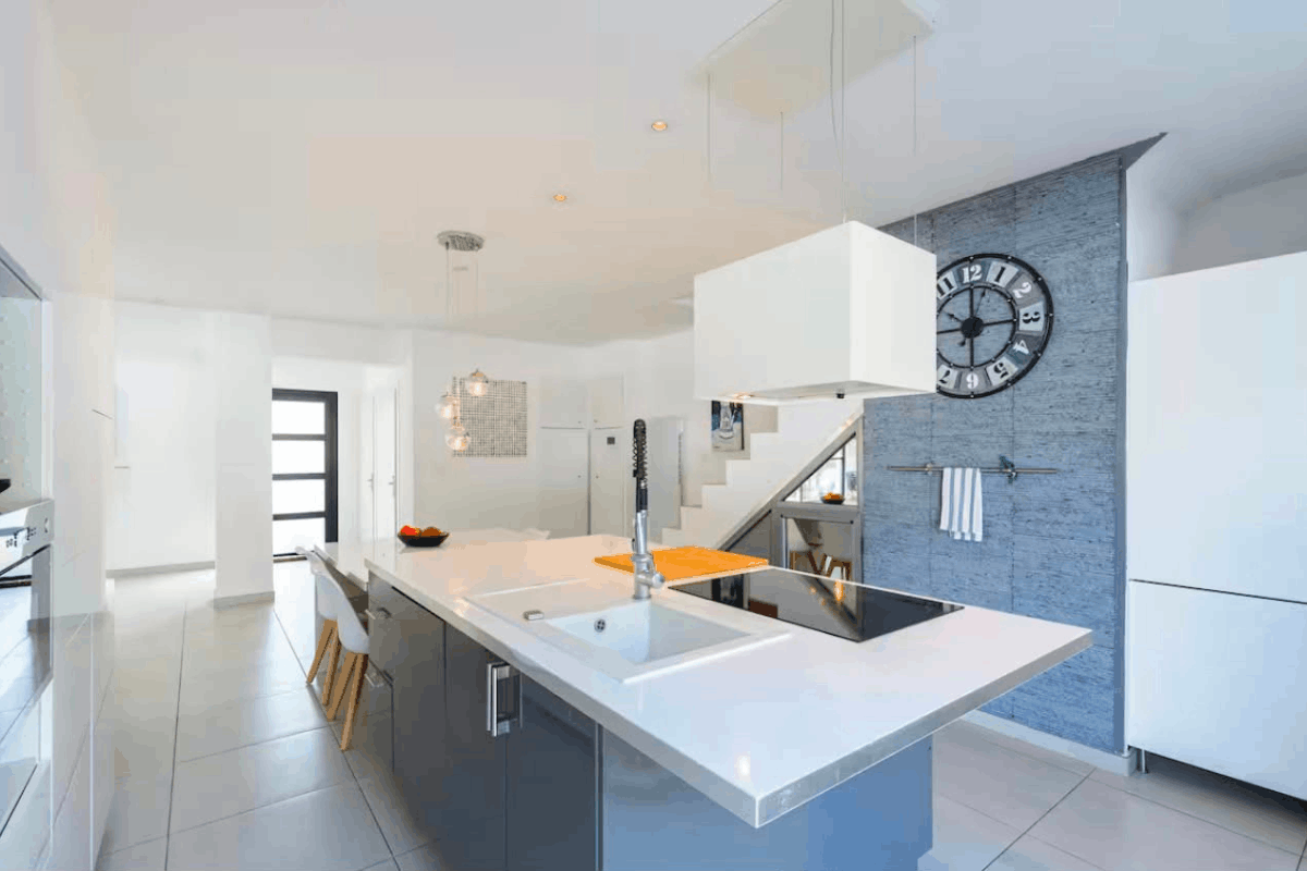 Conciergerie immobilière Villa Grabel cuisine