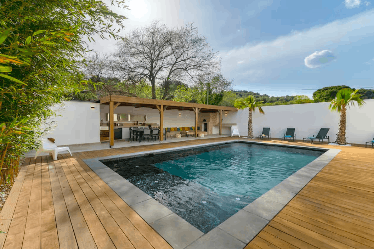 Conciergerie immobilière Villa Grabel piscine
